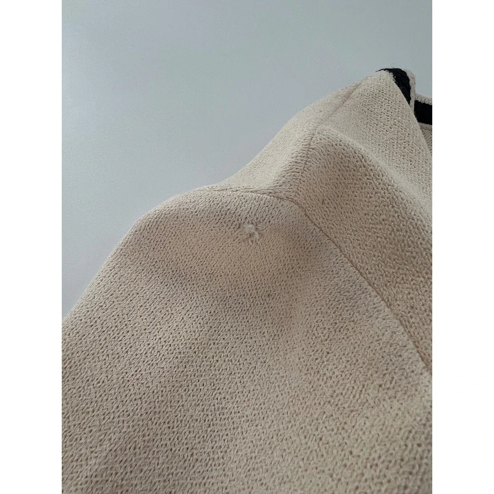 St. John Caviar Cream Black Contrast Trim Wool Knit Zip Front Jacket Old Money 8